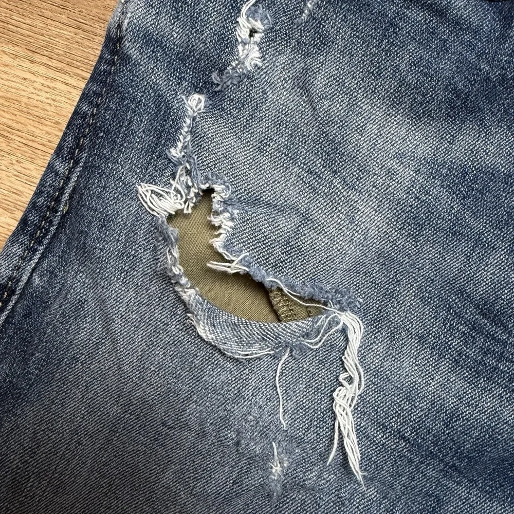 Diesel‎ Jeans Men 30x30 Blue Buster Regular Slim Tapered Stretch Destroyed 0833F